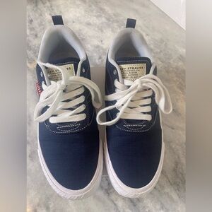 Levi’s Women’s Navy Canvas Sneakers Size 8 Casual Lace-Up Shoes